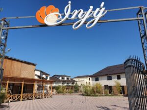 Семейный отдых на Алаколе в базе отдыха Инжу